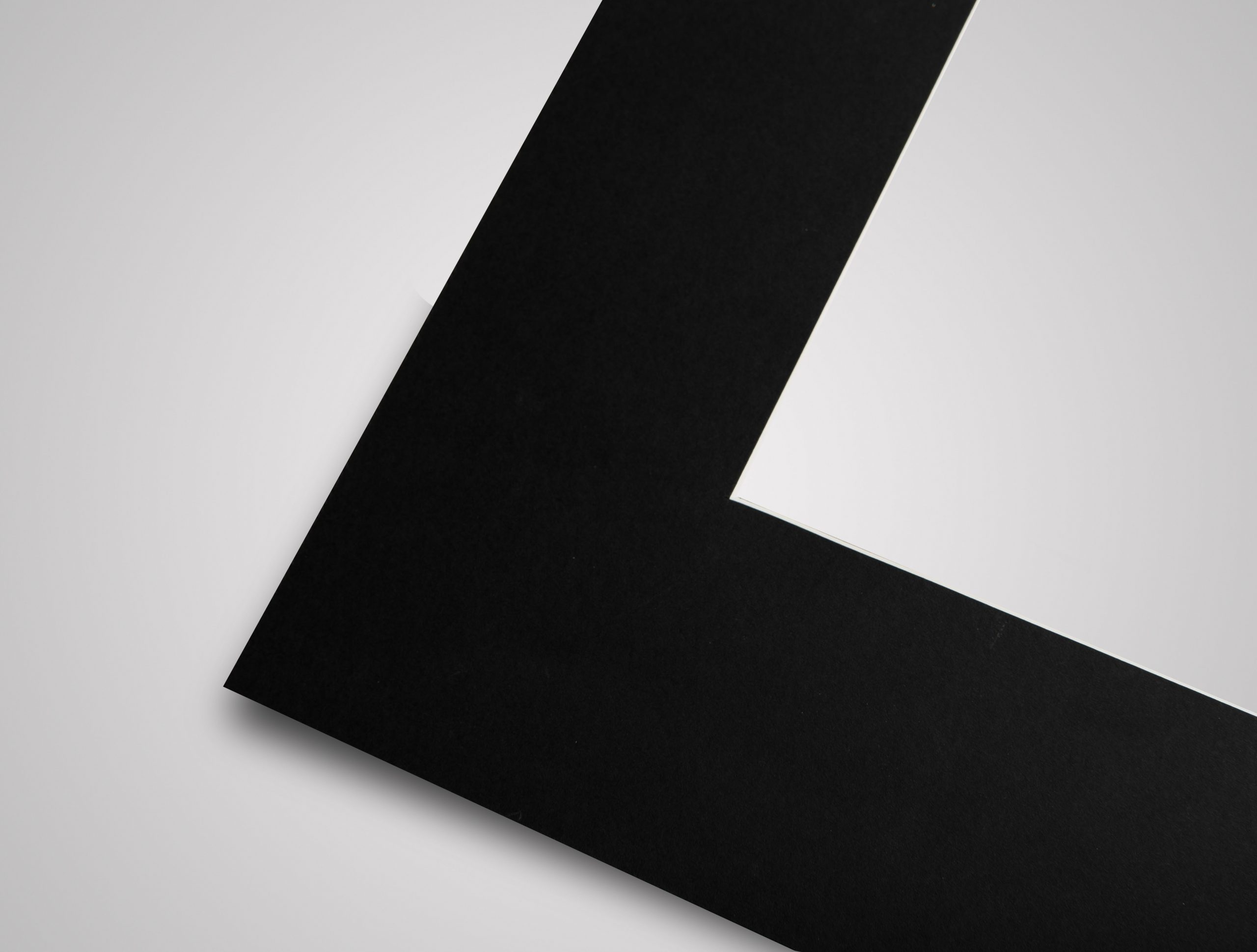 8011 Black picture framing mount