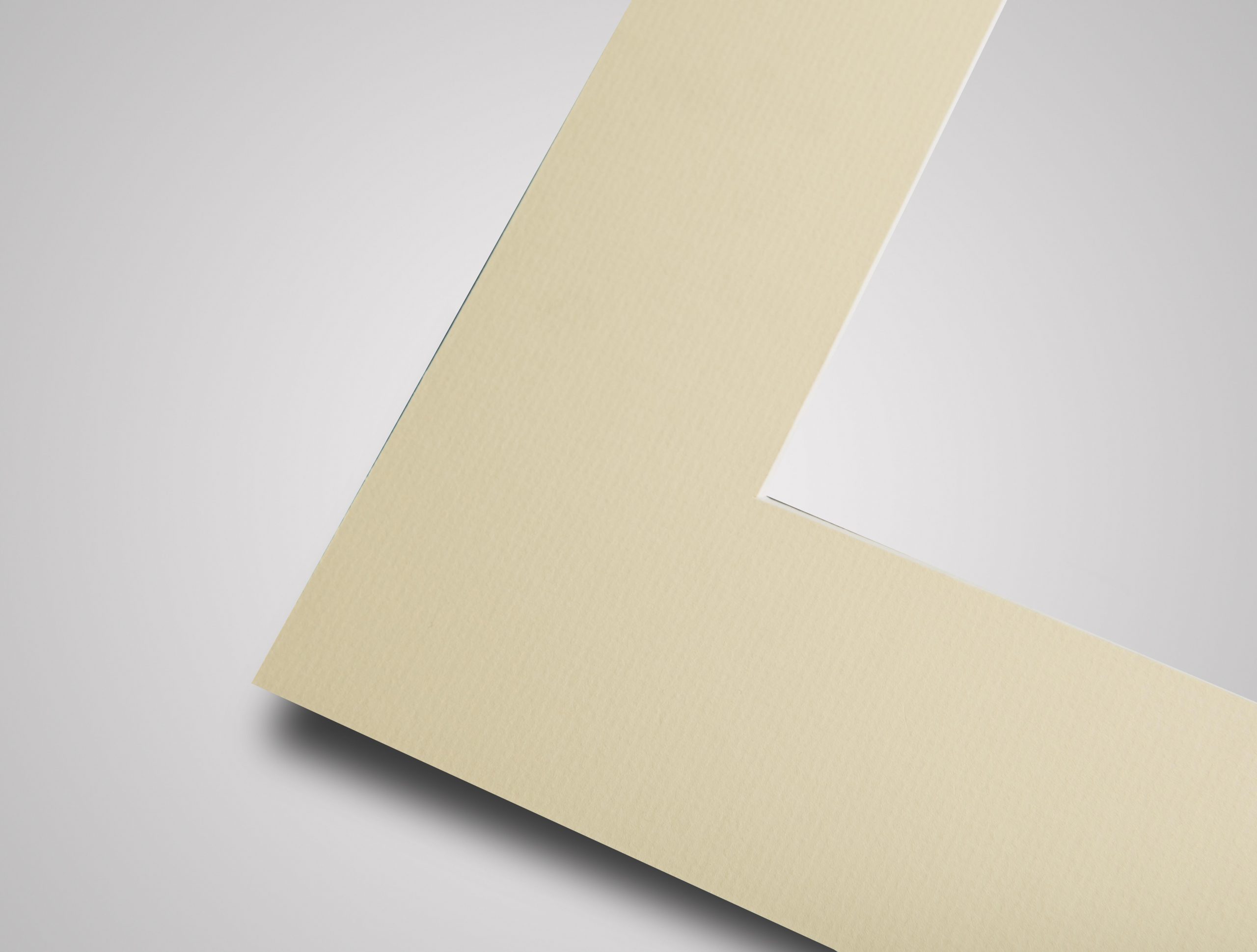 8620 chaste white picture framing mount