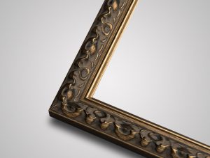 Chatsworth small antique gold picture frame