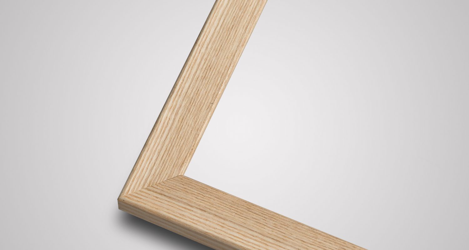 Ashwood 20mm wide picture frame