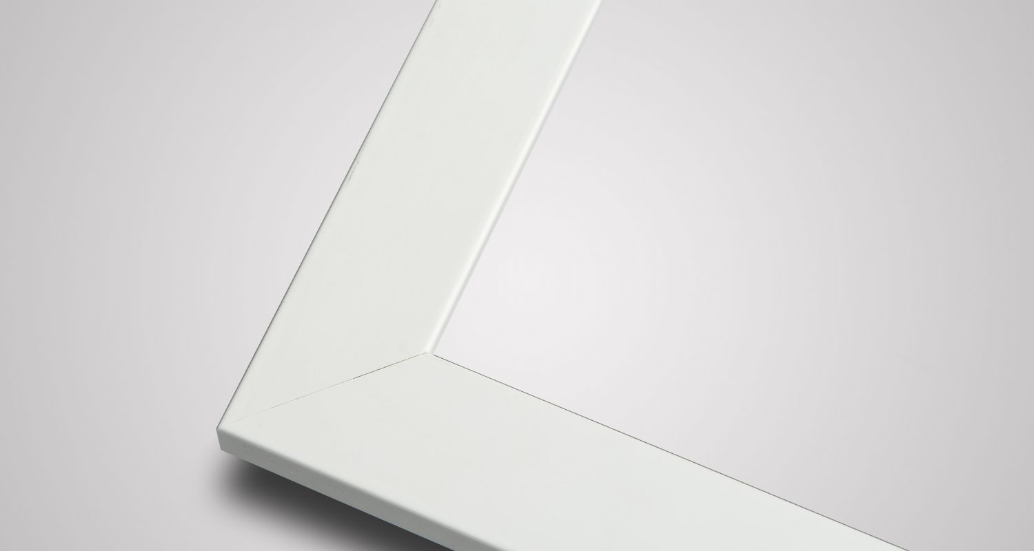Magpie small white picture frame