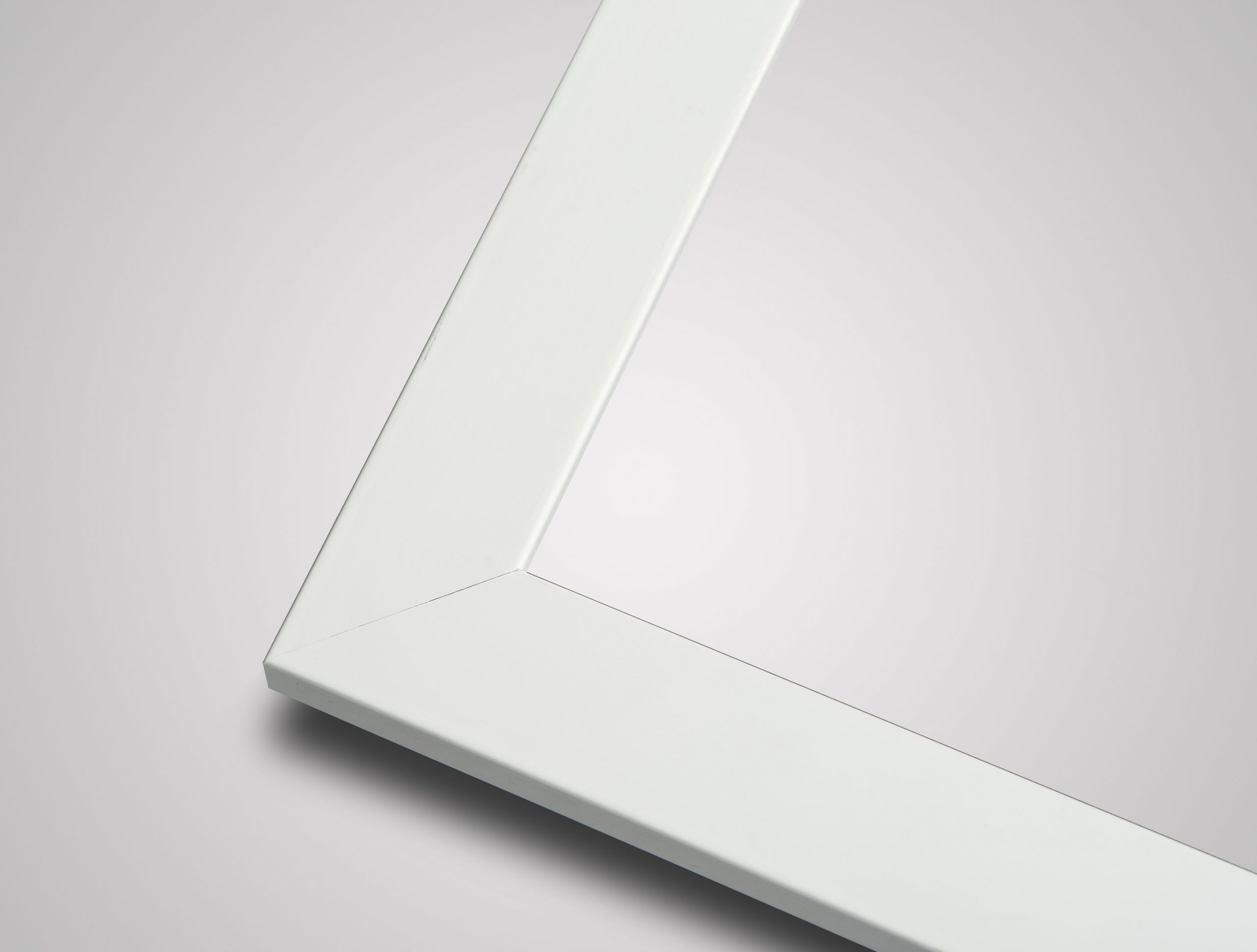 Magpie small white picture frame