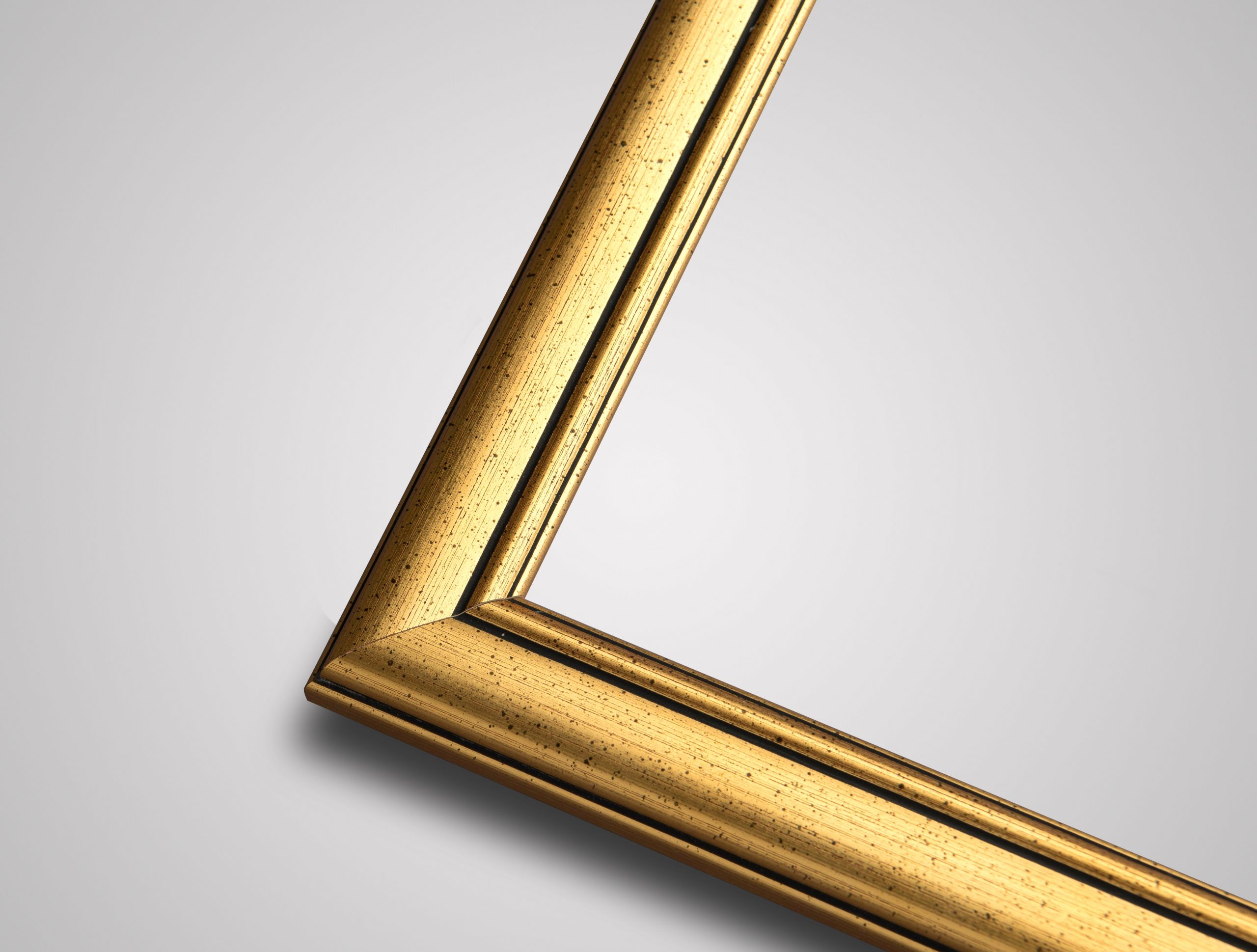 Bakewell gold 25mm wide picture frame